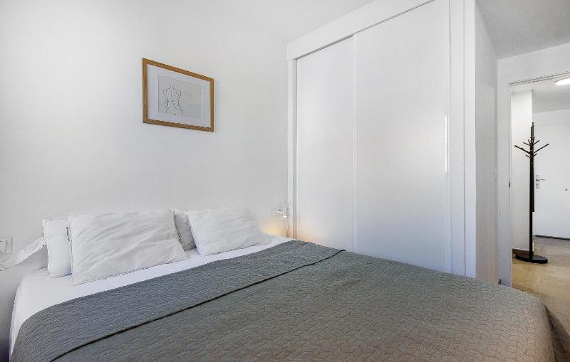 Beach Front Apartment In Denia With Wifi - image 11