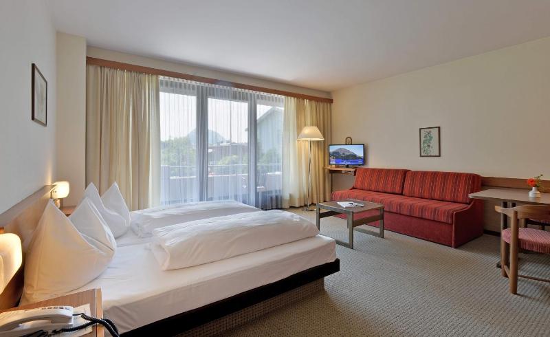 Double Room image 4