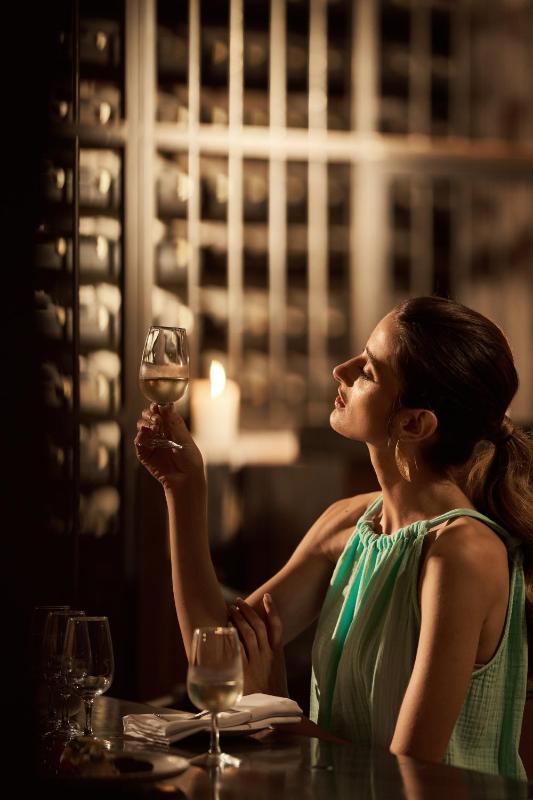 Dorian Suite, 1 Bedroom Suite, 1 King, Resort view, Balcony image 4