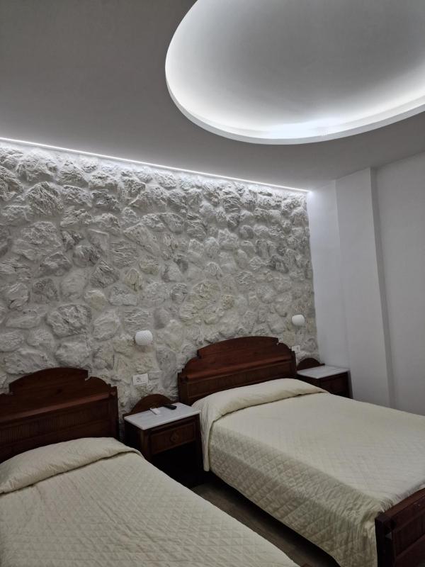 Triple Room image 3