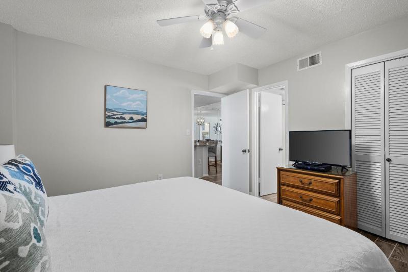 Edgewater 31 - image 18