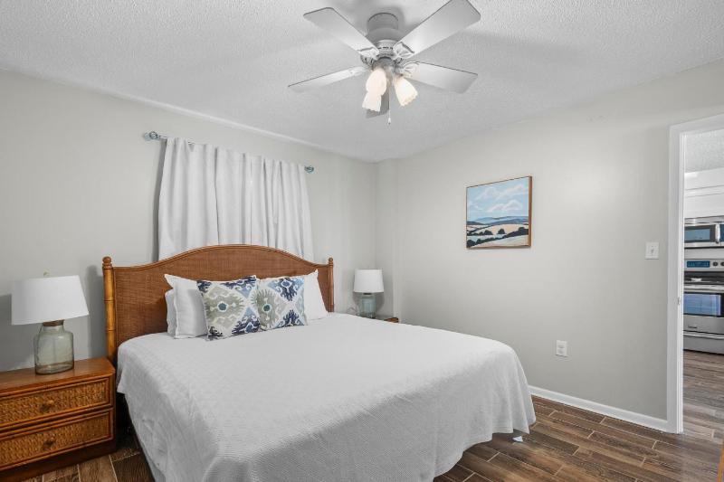 Edgewater 31 - image 35