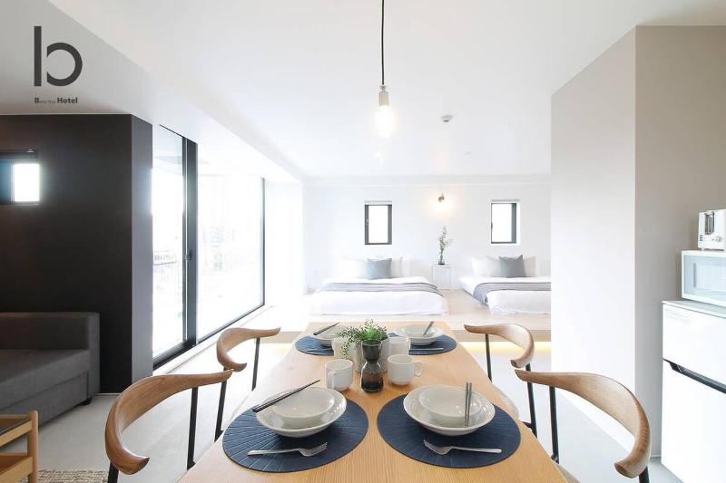 b hotel 601 Premium City View Apartment - image 12