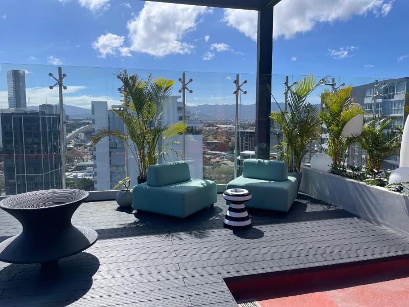 SkyGarden Nunciatura Luxury Apartment #705 - image 12