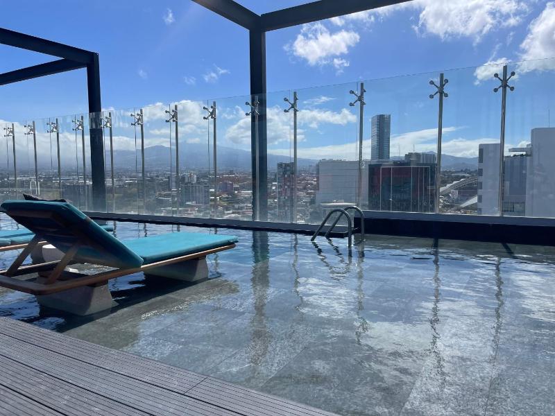 SkyGarden Nunciatura Luxury Apartment #705 - image 9