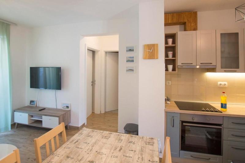 Apartments with parking space Pakostane Biograd - 22446 - image 2