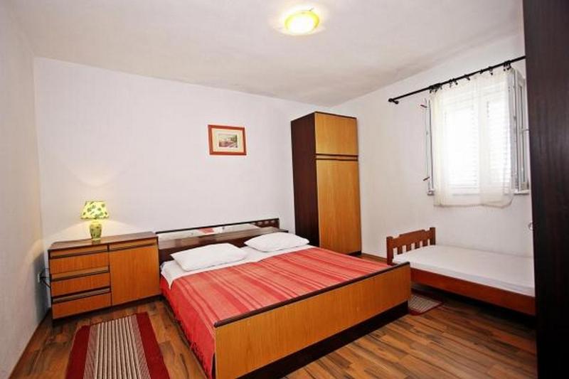 Apartments with parking space Supetar Brac - 22504 - image 10