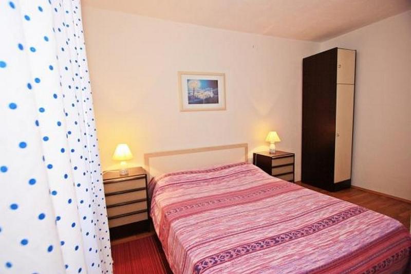 Apartments with parking space Supetar Brac - 22504 - image 3