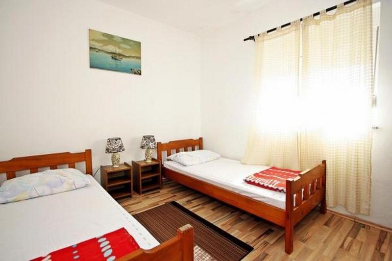 Apartments with parking space Supetar Brac - 22504 - image 17