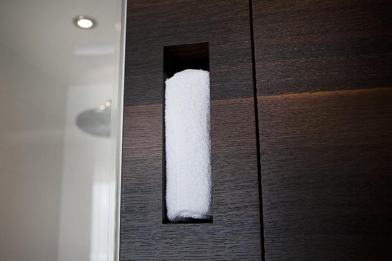 Double Room with Balcony image 2