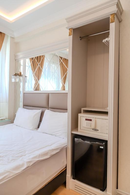 Standard Single Room image 3