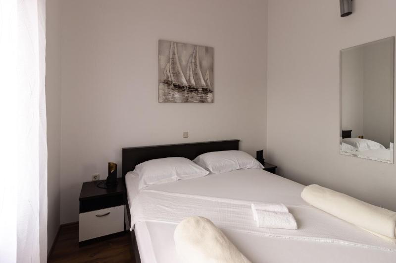 Antonela Apartment - image 15