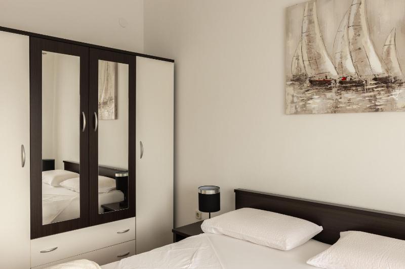 Antonela Apartment - image 36