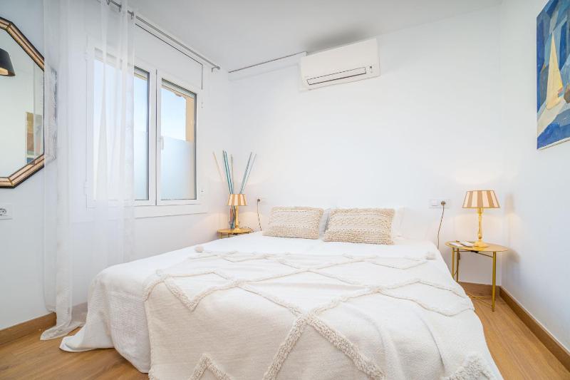 1013 Apartamento vista mar con 2 habitaciones by homeselectspain - image 10