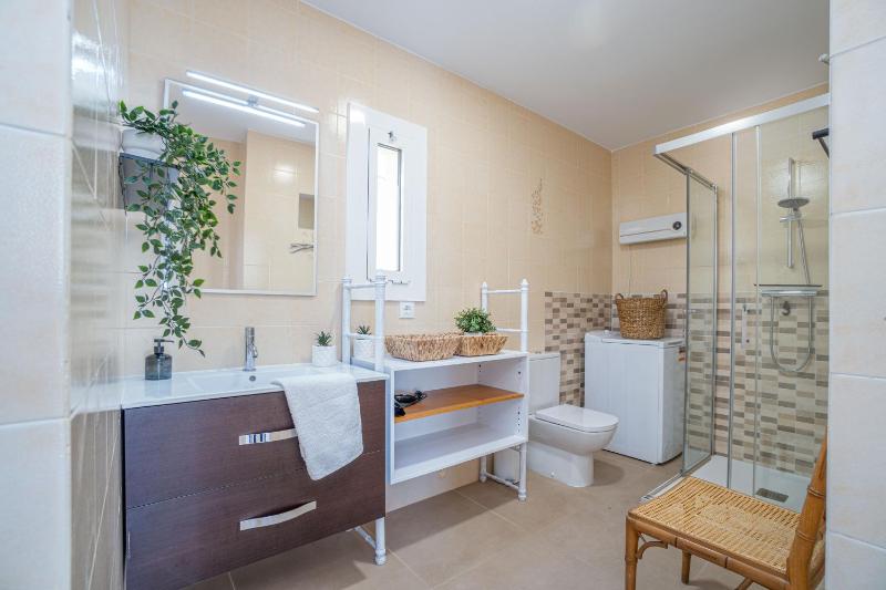 1013 Apartamento vista mar con 2 habitaciones by homeselectspain - image 12