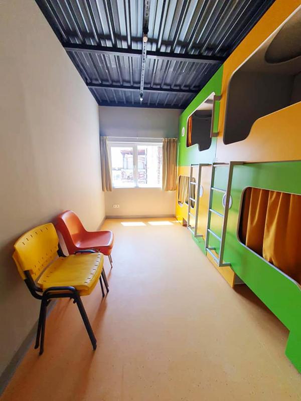 Green Cube Capsule Hostel - image 4