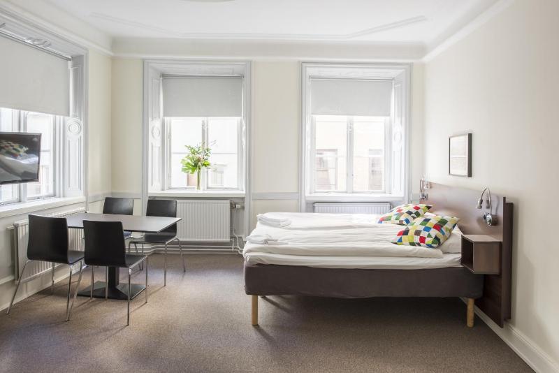 Double or Twin Room with Shared Bathroom image 4