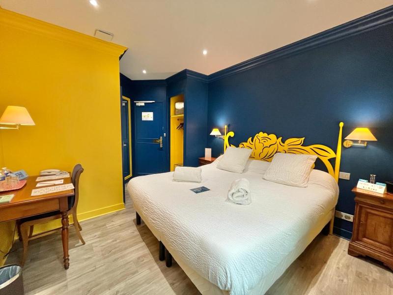 Deluxe Double or Twin Room with River View image 4