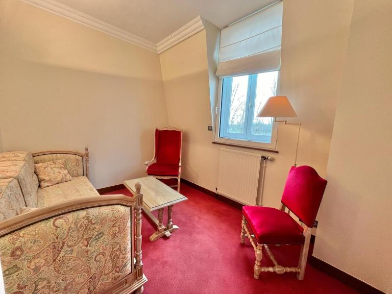 Luxury Suite image 3