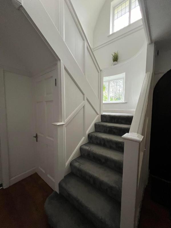Large 8 Bedroom House in Edgbaston - image 4