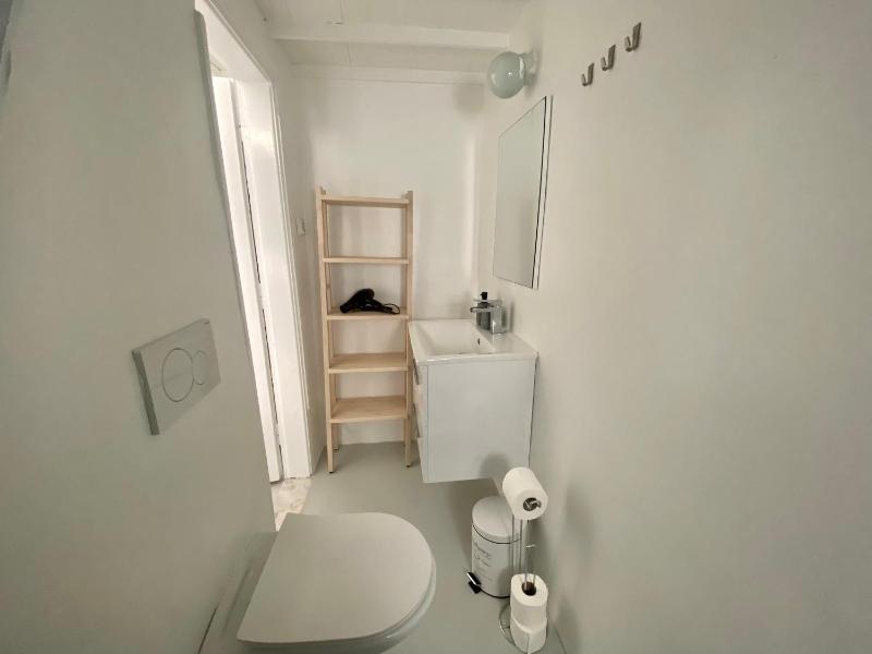 Elenita’s Mykonos town flat - image 7