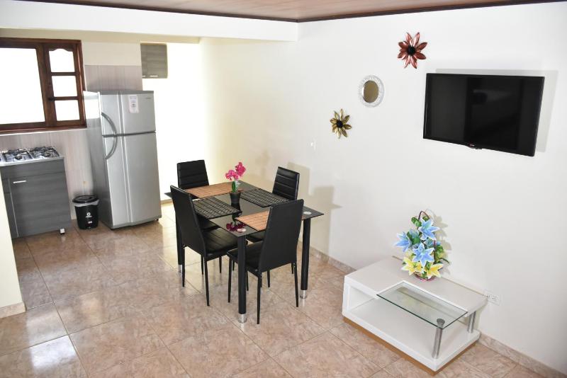 Cómodo apartamento cerca de la plaza principal - image 2