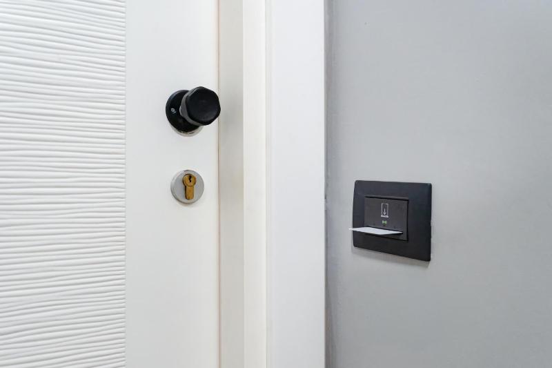 Double Room with Private Garden image 2