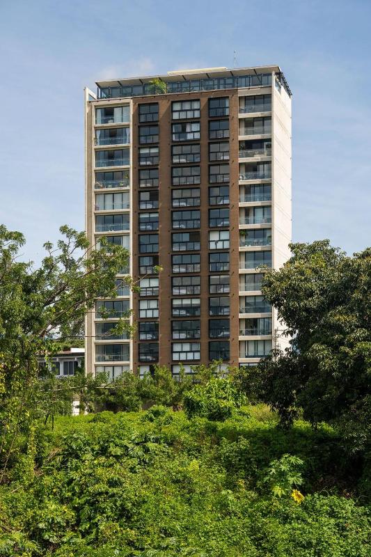 Brand new 1 bed loft with spectacular city view Images