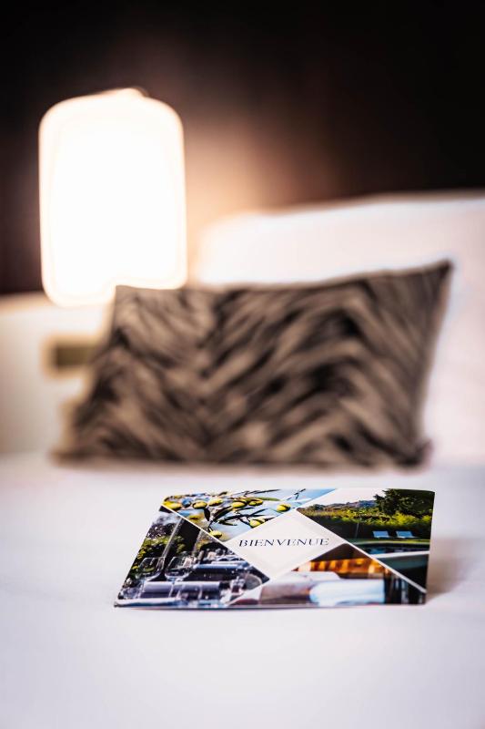 Chambre Design avec douche image 3