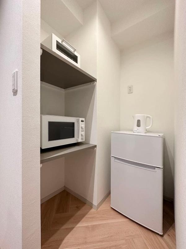 b hotel Rijodori - City-Center Studio in Hiroshima with Breakfast - image 3