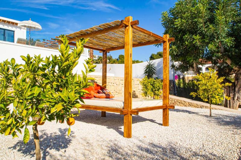 VILLA LUJO - By Almarina Villas - image 26