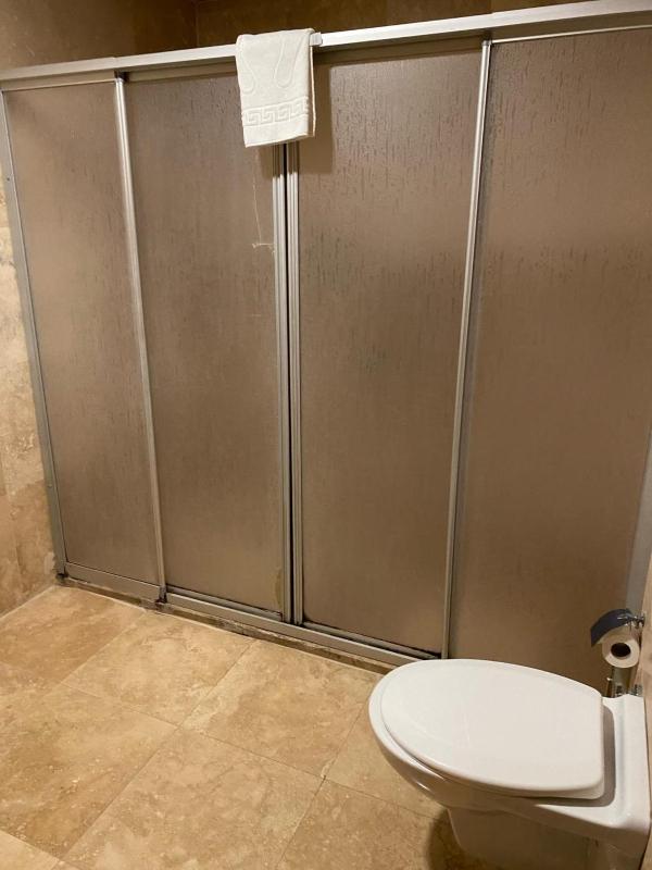 Standard Family Room image 2