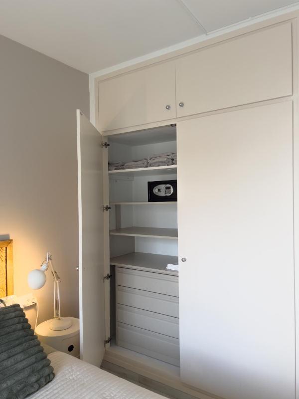 Amazing 2 bedroom Apartment with big sun terrace Sitges centre beach - image 24