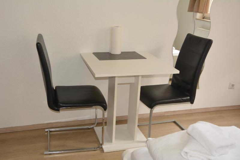 Deluxe Apartment image 2