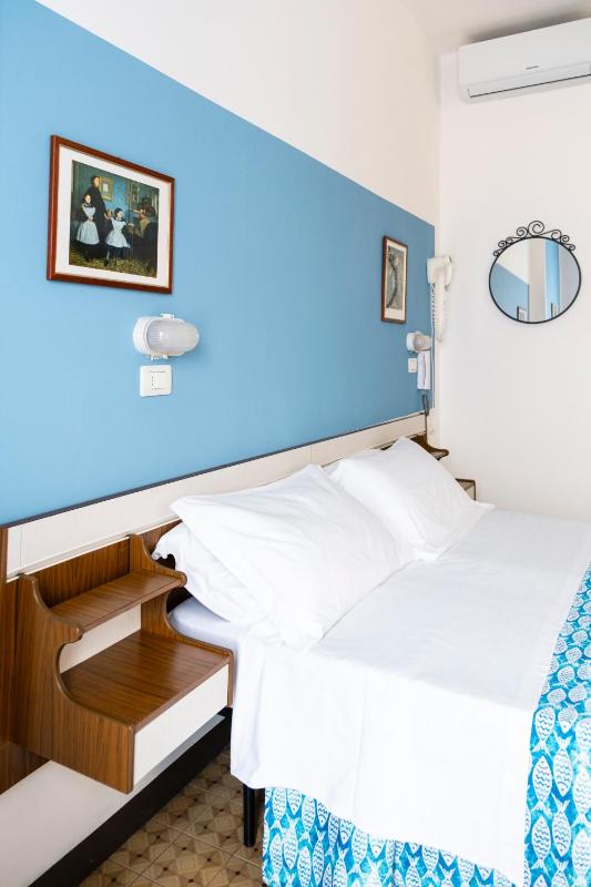Hotel Cheri - image 20