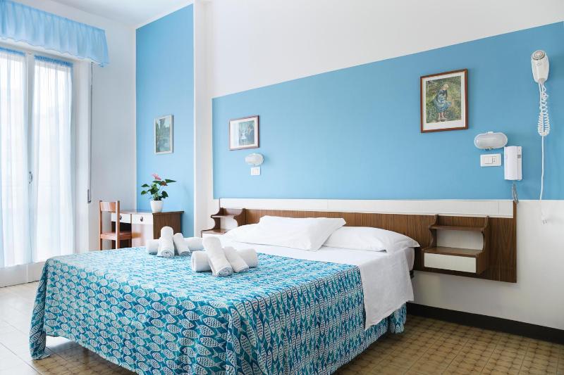 Hotel Cheri - image 1