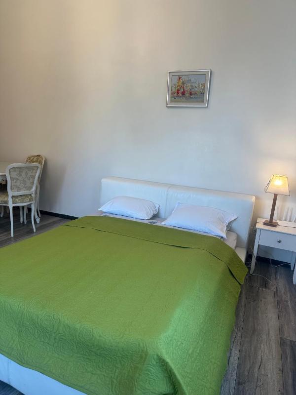 Green Amber Apartment - image 21