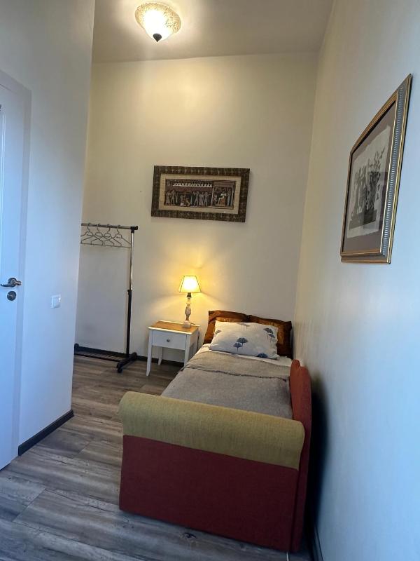 Green Amber Apartment - image 8