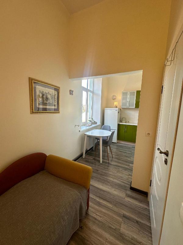 Green Amber Apartment - image 16