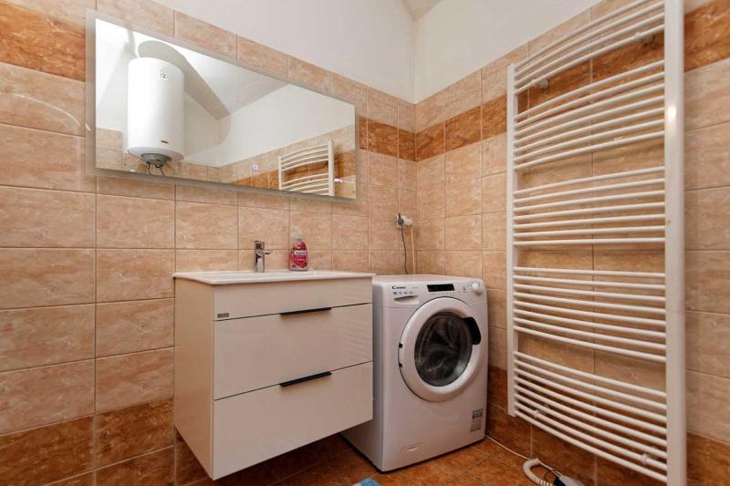 Riverside Apartment - image 16