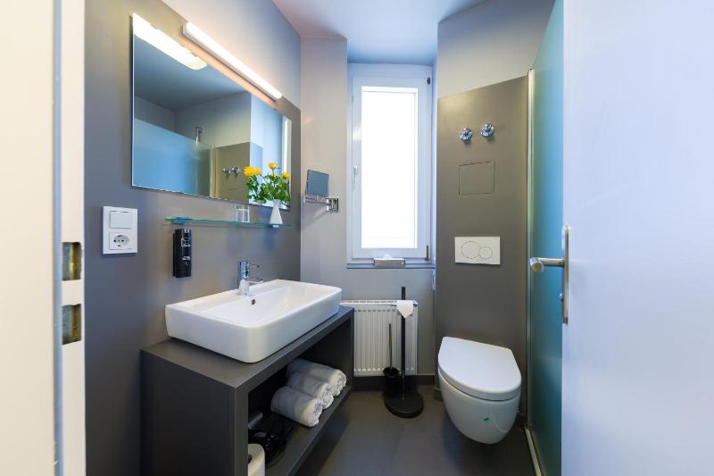 Comfort Single Room image 3