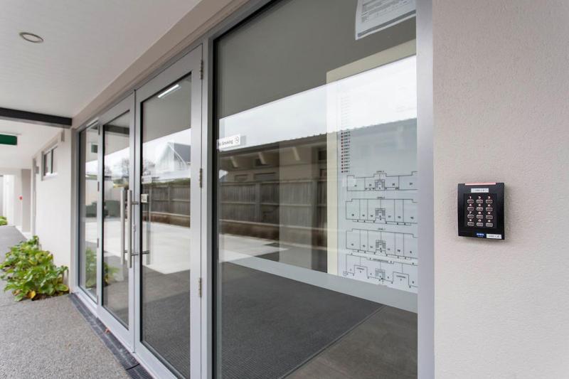 Walking Distance CBD 2 Bdrms Secure Park - image 6