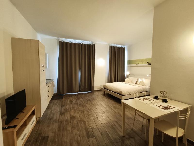 Studio Apartment image 3