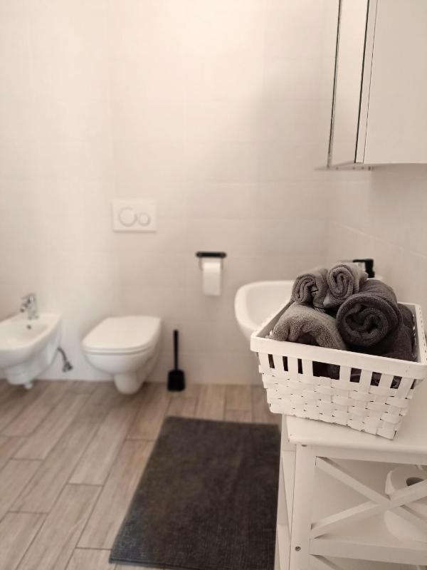 Studio Apartment image 4