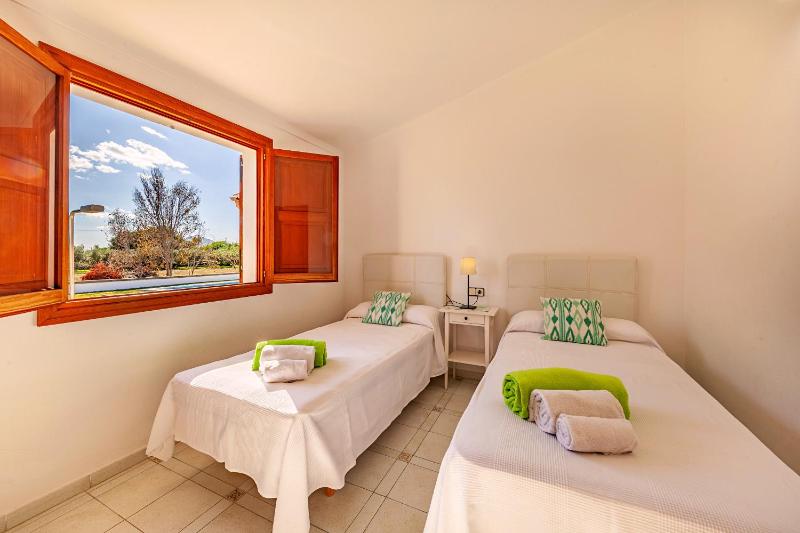 Beach Villa Can Carles by Sealand Villas - image 27
