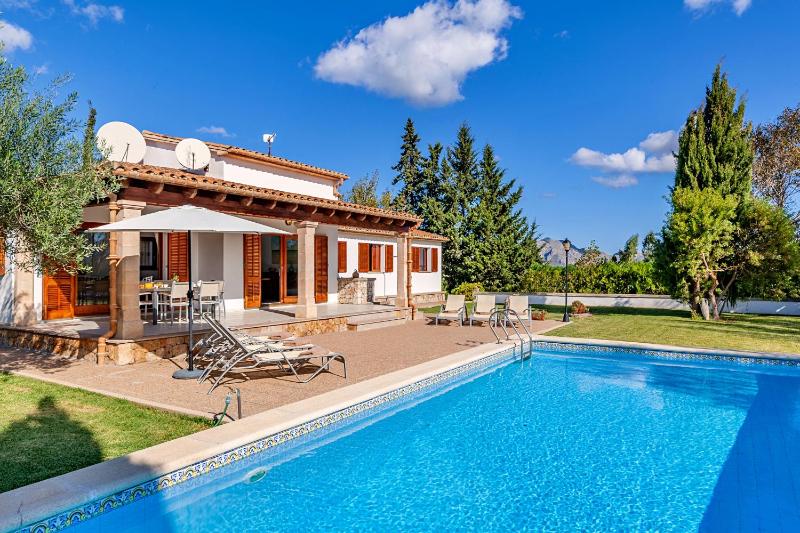 Beach Villa Can Carles by Sealand Villas - image 4