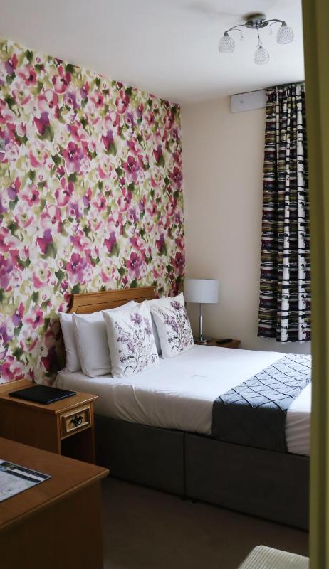 Double Room image 4