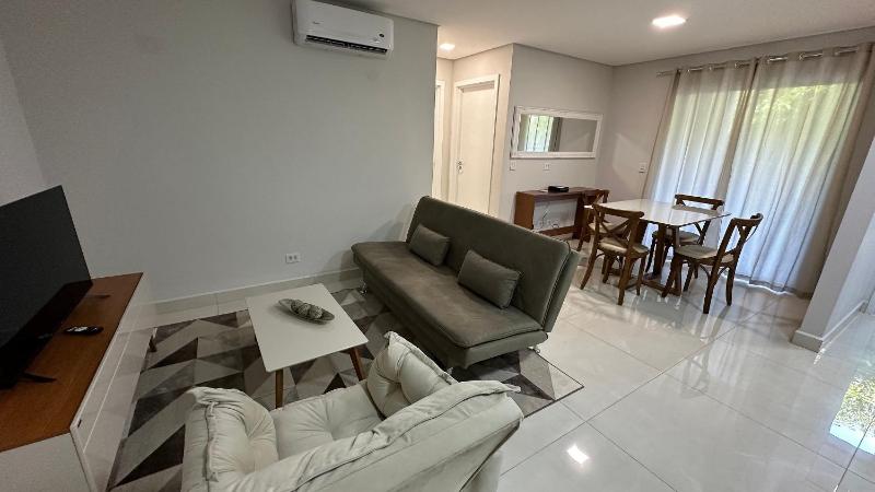 Novo apt com ótima localização em Foz - Região central Images