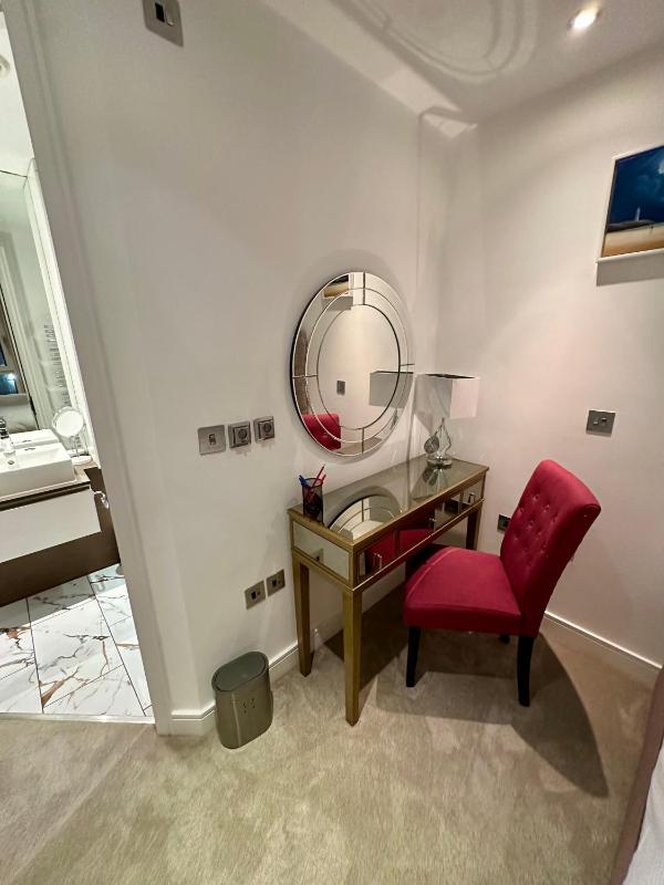 Superior Apartment image 4