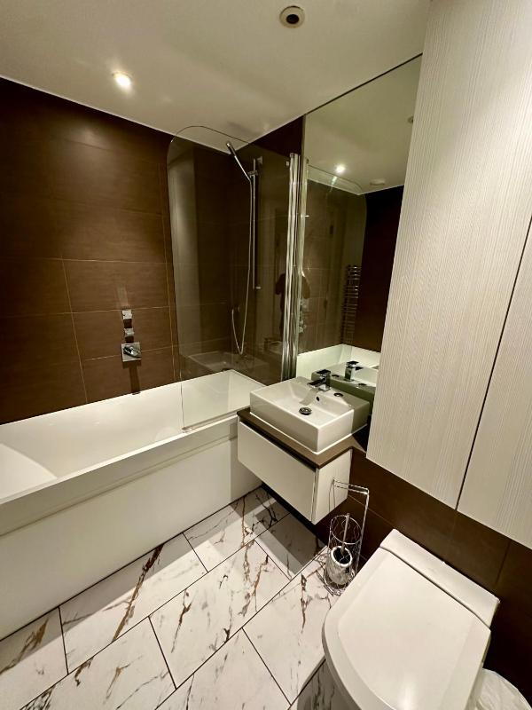 Superior Apartment image 2
